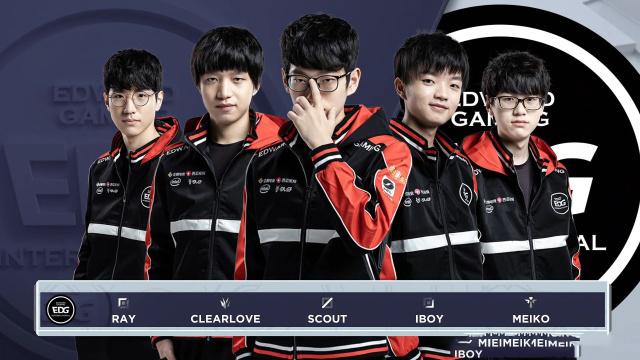 我们拭目以 我们拭目以