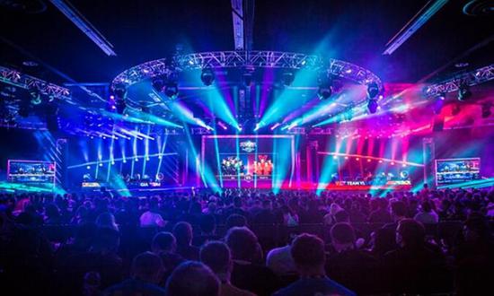 感到意外 感到意外