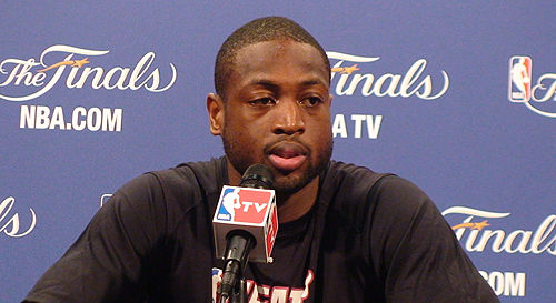 文本证据优 文本证据优