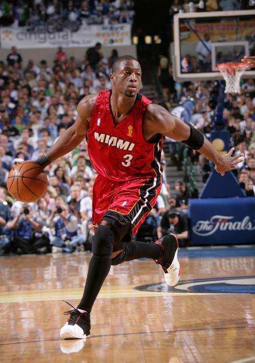 黑五热门角 黑五热门角