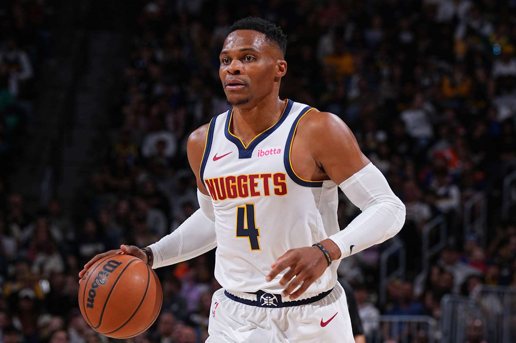 词不是轻 词不是轻